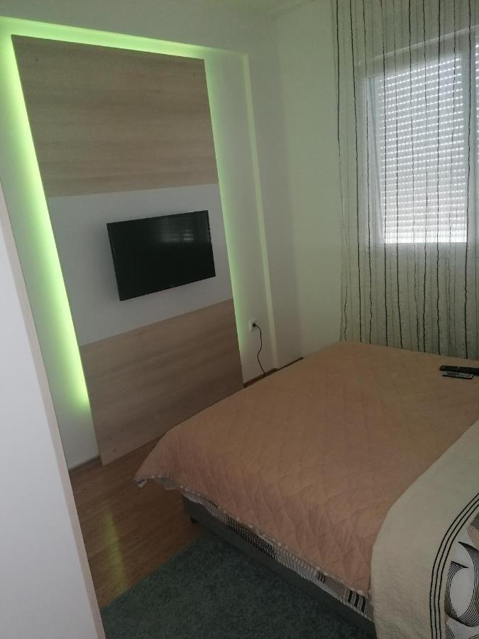 Fast Sleep & Go 3 Lägenhet Paraćin Exteriör bild